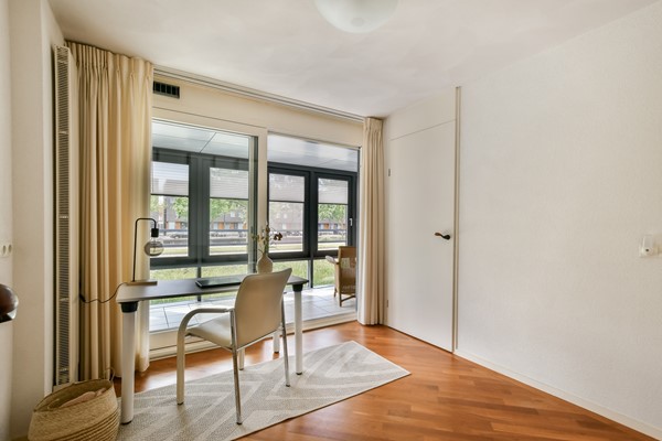 Medium property photo - Ladogameerhof 150, 1060 RE Amsterdam